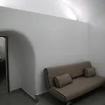 Unique Leta 아파트