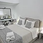아파트 Unique Leta *