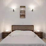 Unique Leta 아파트 산토리니