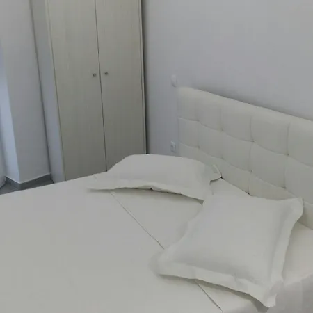 Unique Leta Apartment