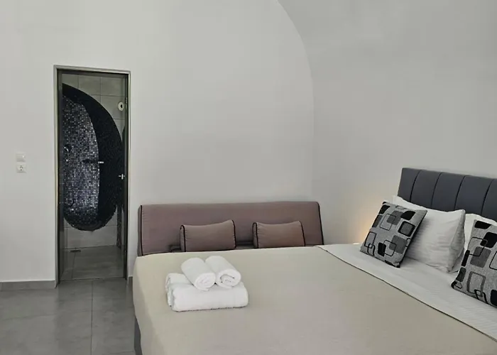 Unique Leta Fira (Santorini)