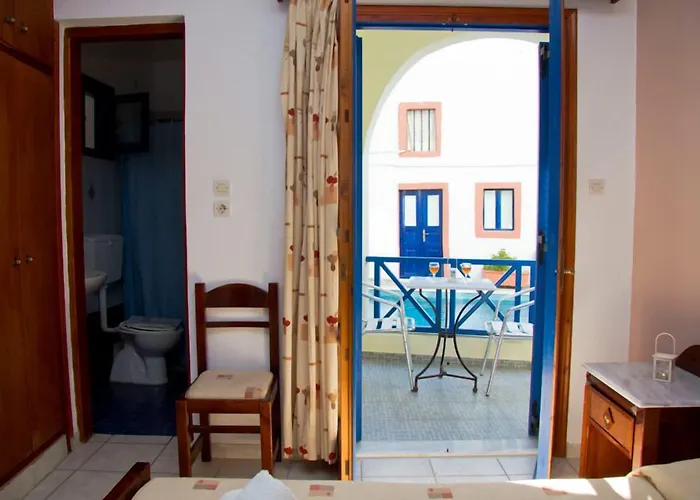 Unique Leta Fira (Santorini)