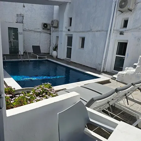 Unique Leta Apartament Fira (Santorini)