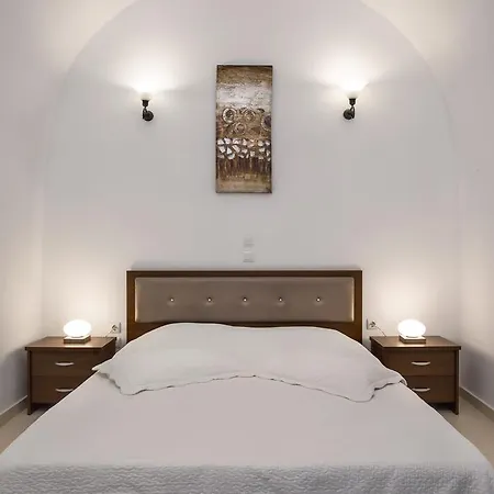 Unique Leta Apartament Fira (Santorini)
