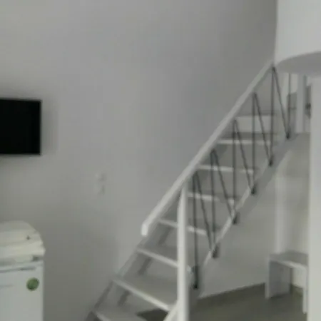 Unique Leta Apartament Fira (Santorini)