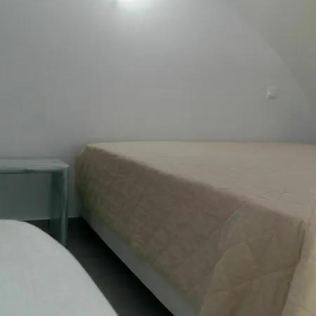 Unique Leta Apartament Fira (Santorini)