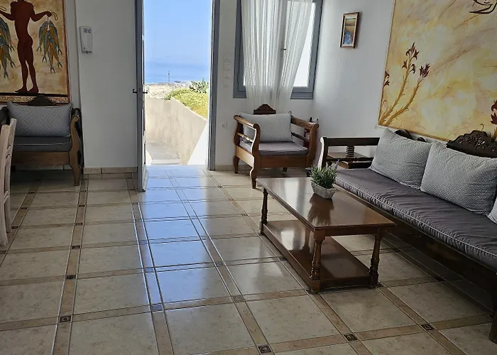 Unique Leta * Fira (Santorini)